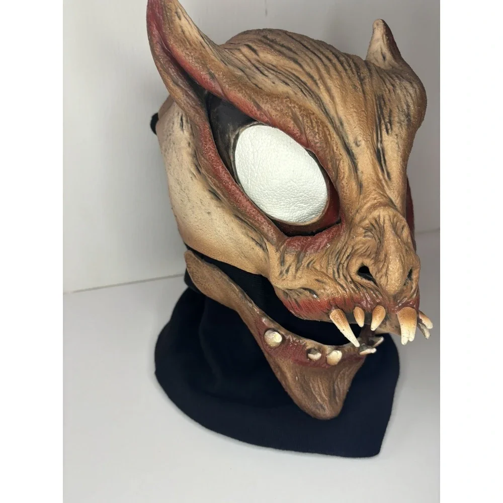 👻 1997 Be Something Studios BSS Fang Face Black Hood Scary Halloween Mask